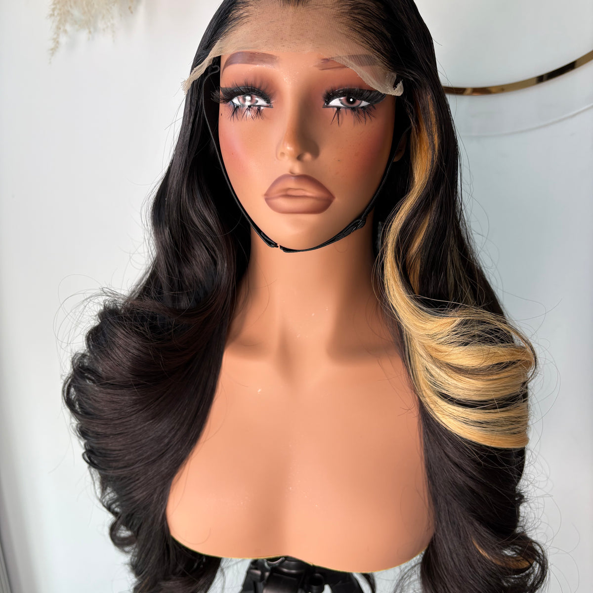NYLA BLONDE