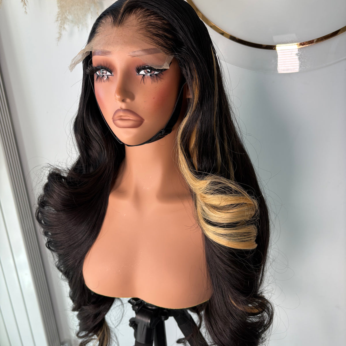 NYLA BLONDE